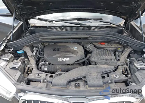 2017 BMW X1 xDrive28I z USA, uszkodzony, nr VIN WBXHT3C39H5F70178